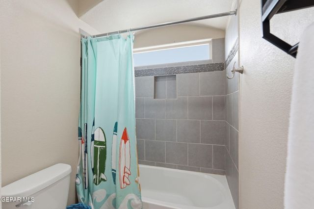 4020 LOMA DANTE Drive, El Paso, TX 79938