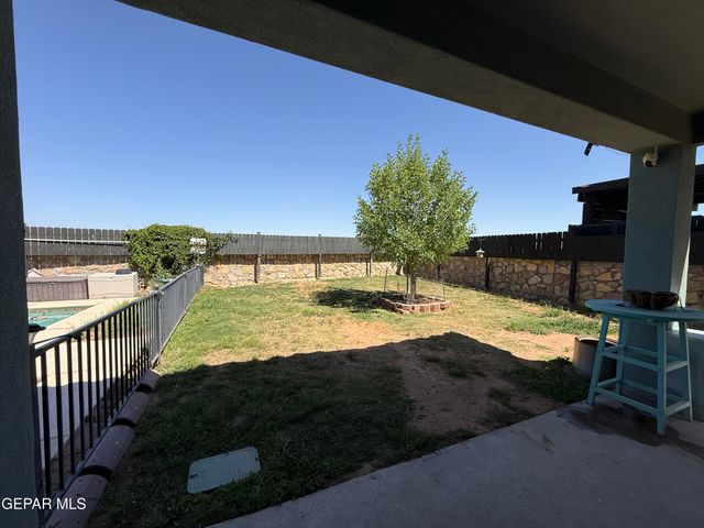 4020 LOMA DANTE Drive, El Paso, TX 79938
