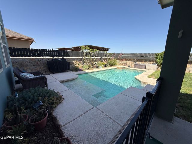 4020 LOMA DANTE Drive, El Paso, TX 79938