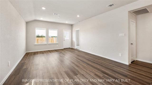 881 Lady Bird Lane, College Station, TX 77845