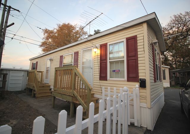 11750 S Homan Avenue 98, Merrionette Park, IL 60803