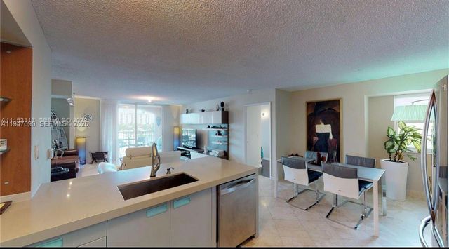 19877 E Country Club Drive 3608, Aventura, FL 33180