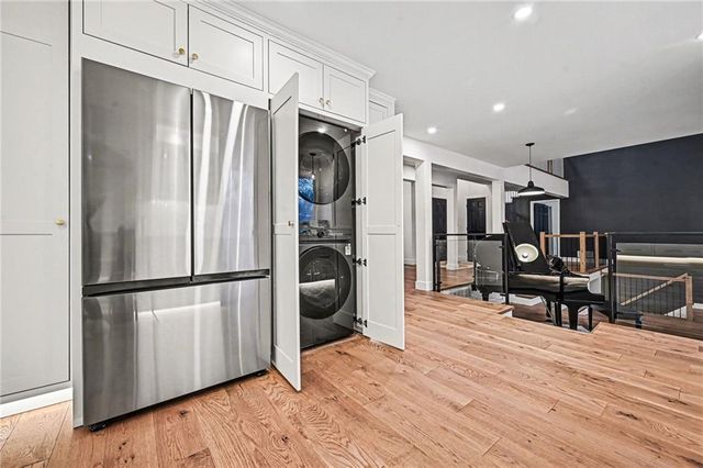 224 NW Locust Street, Lee's Summit, MO 64064