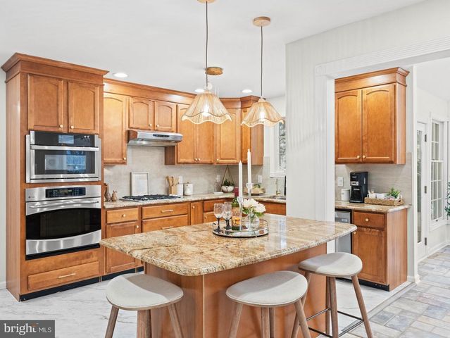 11 WHITEHAVEN DR, Lumberton, NJ 08048