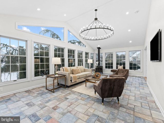 11 WHITEHAVEN DR, Lumberton, NJ 08048