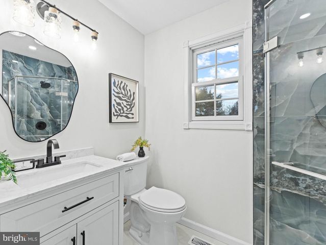 11 WHITEHAVEN DR, Lumberton, NJ 08048