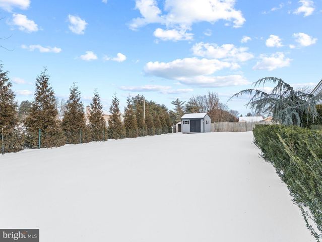 11 WHITEHAVEN DR, Lumberton, NJ 08048