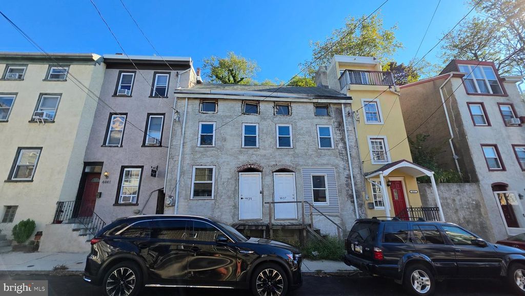 4439 SILVERWOOD ST, PHILADELPHIA, PA 19127 — exterior