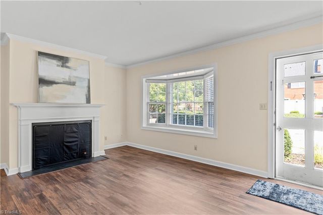 371 Hanover Arms Court, Winston-salem, NC 27104