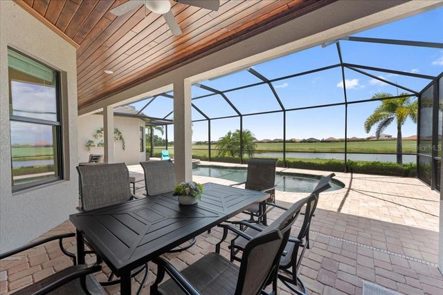 5732 MULLIGAN WAY, Lakewood Ranch, FL 34211