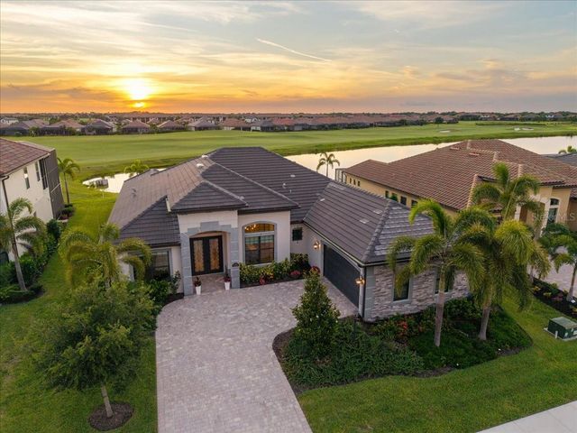 5732 MULLIGAN WAY, Lakewood Ranch, FL 34211