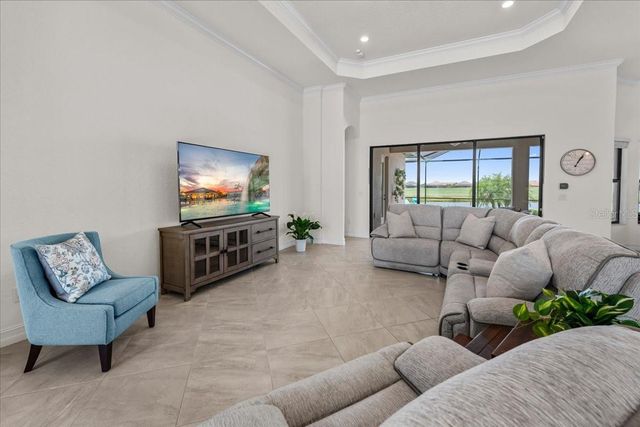 5732 MULLIGAN WAY, Lakewood Ranch, FL 34211