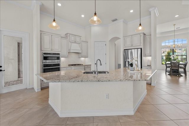 5732 MULLIGAN WAY, Lakewood Ranch, FL 34211