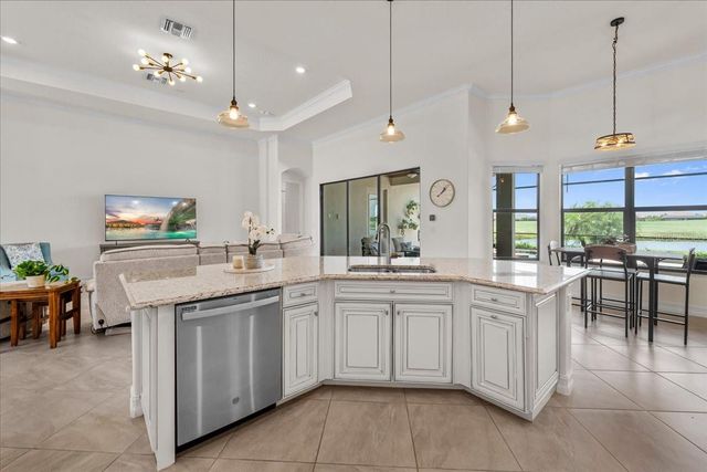 5732 MULLIGAN WAY, Lakewood Ranch, FL 34211