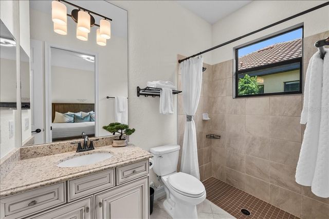 5732 MULLIGAN WAY, Lakewood Ranch, FL 34211