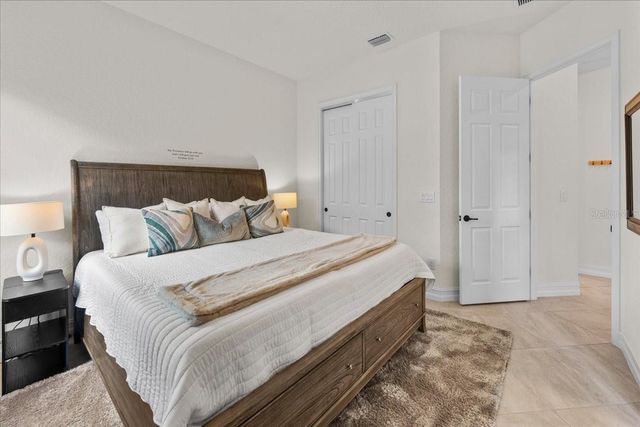 5732 MULLIGAN WAY, Lakewood Ranch, FL 34211