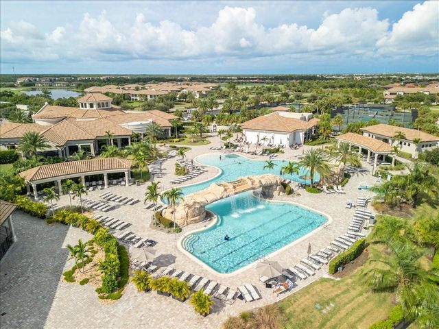 5732 MULLIGAN WAY, Lakewood Ranch, FL 34211