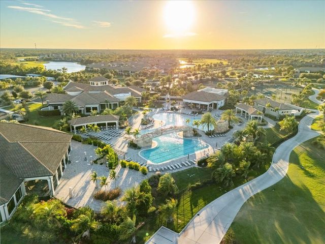 5732 MULLIGAN WAY, Lakewood Ranch, FL 34211