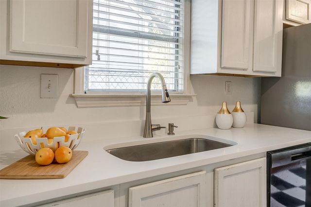 3824 Birchman Avenue, Fort Worth, TX 76107