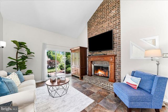 103 GROVE CIR, Chalfont, PA 18914