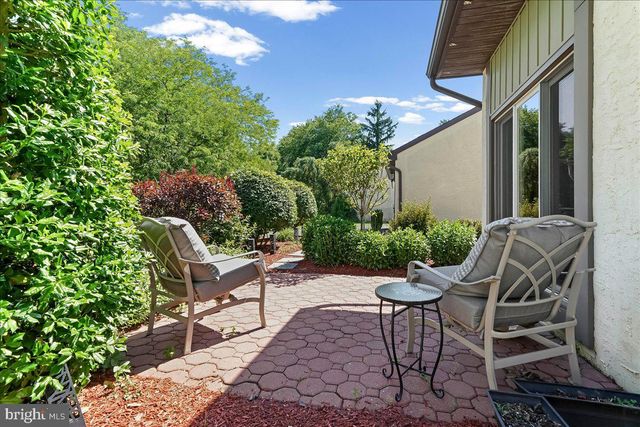 103 GROVE CIR, Chalfont, PA 18914