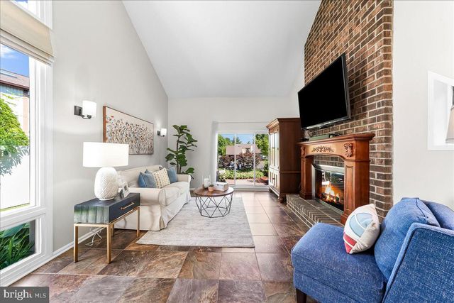 103 GROVE CIR, Chalfont, PA 18914