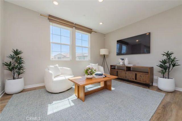 209 Niebla Lane, Mission Viejo, CA 92692