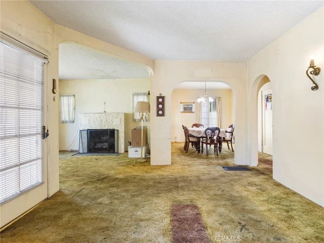 966 E Glenoaks Boulevard, Glendale, CA 91207