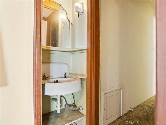 966 E Glenoaks Boulevard, Glendale, CA 91207