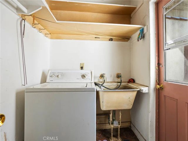 966 E Glenoaks Boulevard, Glendale, CA 91207