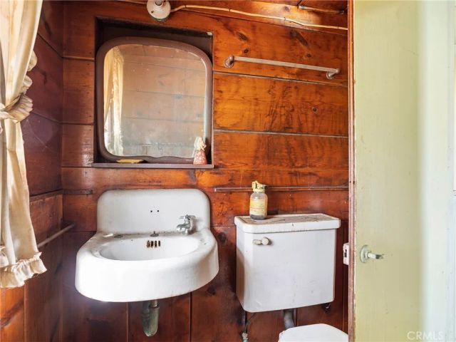 966 E Glenoaks Boulevard, Glendale, CA 91207