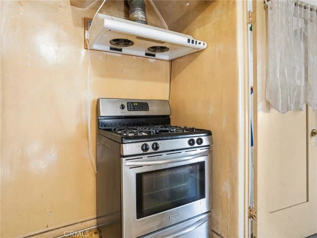 966 E Glenoaks Boulevard, Glendale, CA 91207