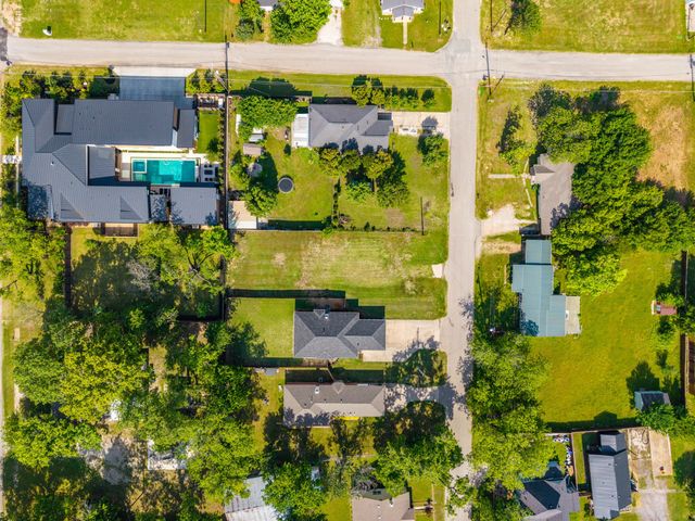 405 E Maple Street, Celina, TX 75009
