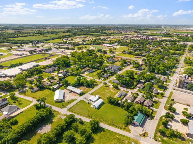 405 E Maple Street, Celina, TX 75009