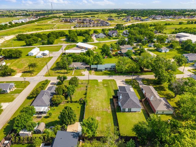 405 E Maple Street, Celina, TX 75009