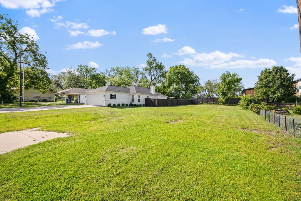 405 E Maple Street, Celina, TX 75009