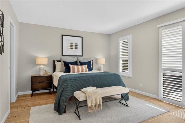 97 Clarewood Ln, Oakland, CA 94618