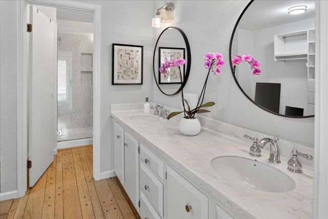 97 Clarewood Ln, Oakland, CA 94618