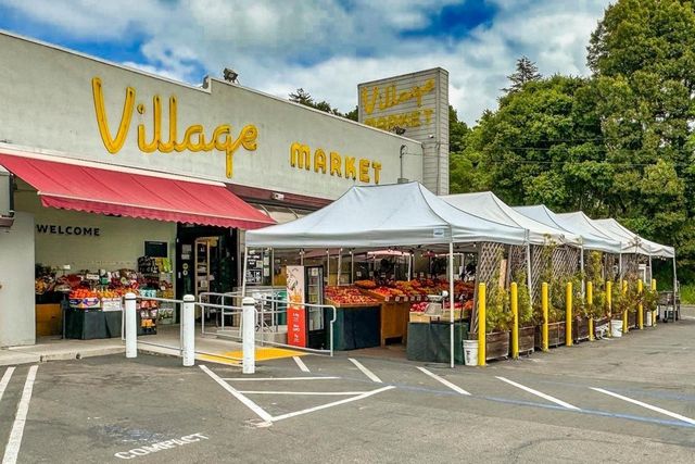 97 Clarewood Ln, Oakland, CA 94618