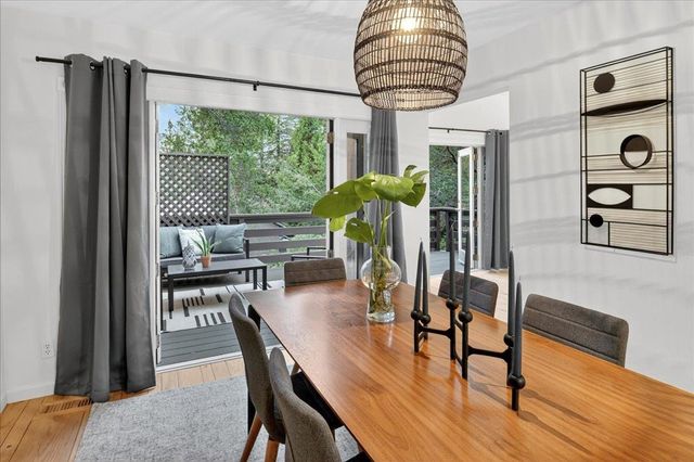 97 Clarewood Ln, Oakland, CA 94618