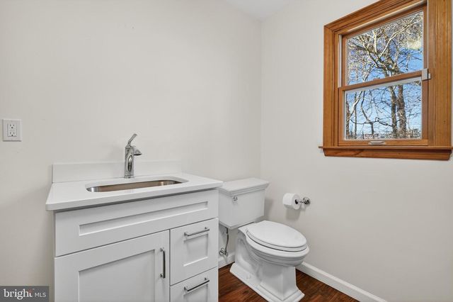 9 RYDAL DR, Lawrence Township, NJ 08648