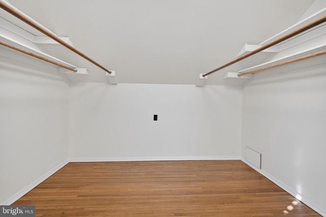 9 RYDAL DR, Lawrence Township, NJ 08648