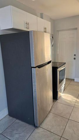 1407 E Avenue E B, Fort Pierce, FL 34950