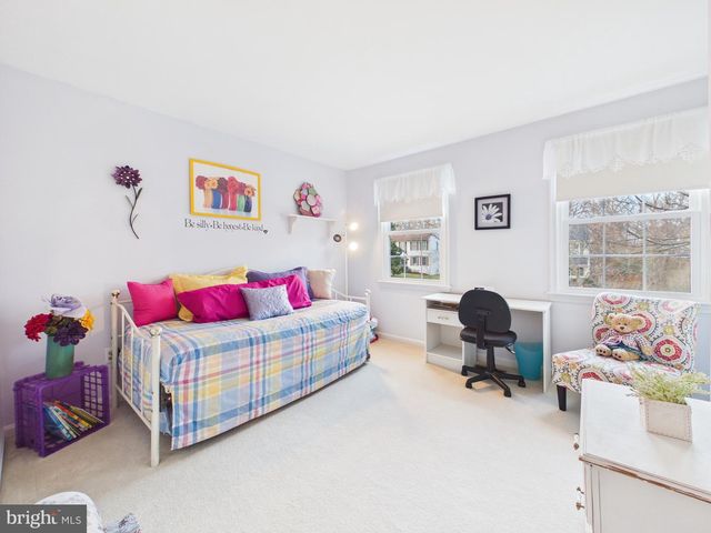 3689 HETTEN LN, Woodbridge, VA 22193