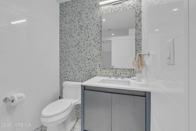 20 Melrose Terrace 509, Long Branch, NJ 07740