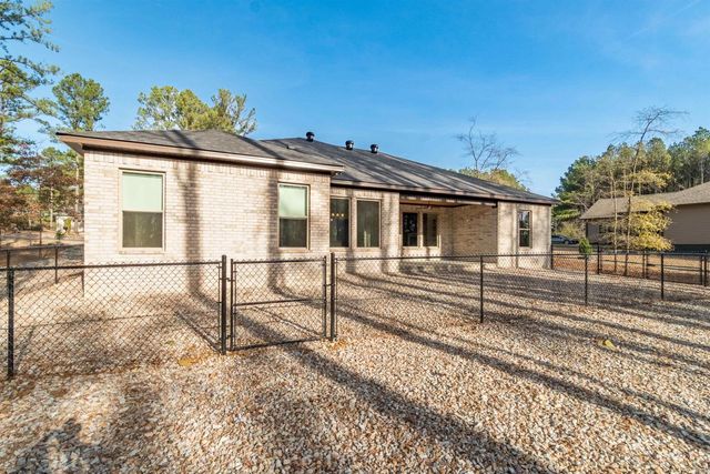 34 Victoria Lane, Hot Springs Village, AR 71909