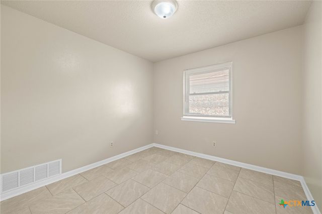 1112 Magnolia Street, Copperas Cove, TX 76522