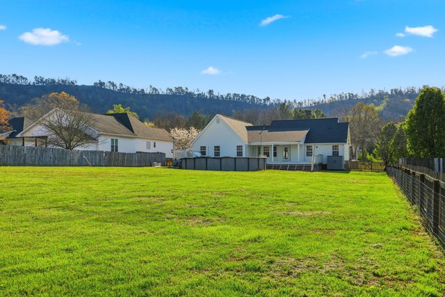 565 Cardinal Road, Ringgold, GA 30736