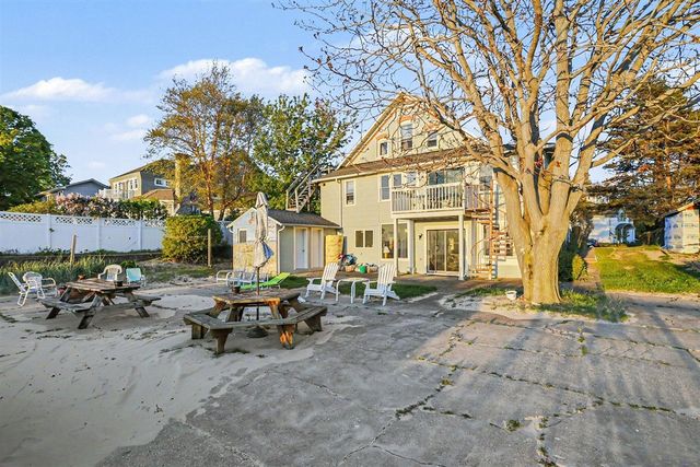 409 N Shore Drive, South Haven, MI 49090