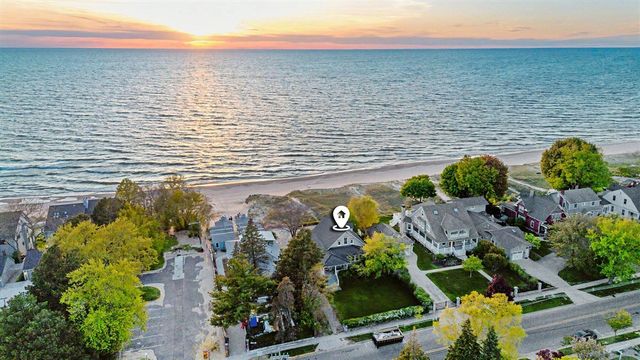 409 N Shore Drive, South Haven, MI 49090